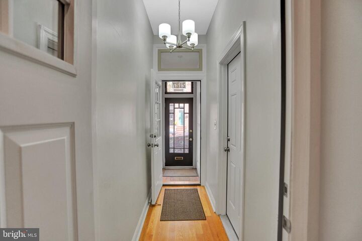 Property Photo:  2127 E Lombard Street E 2  MD 21231 