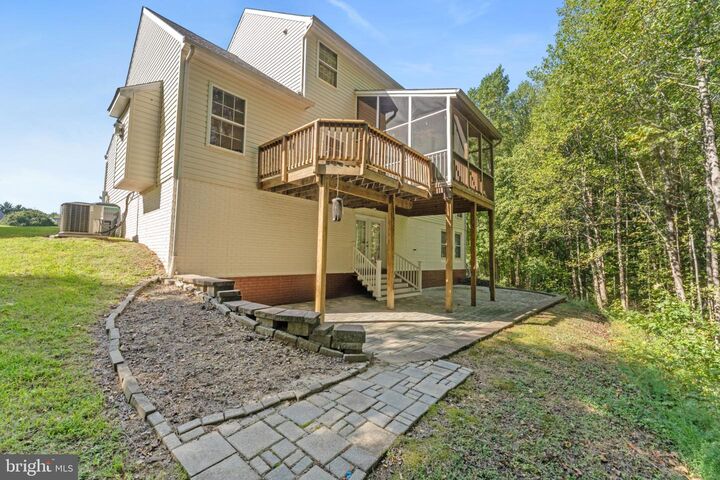 Property Photo:  10105 Cotter Court  VA 22408 