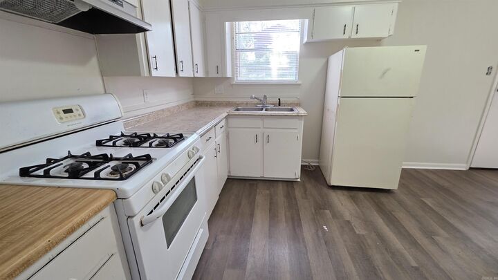 Property Photo: 517 Libby Ln AR 72118