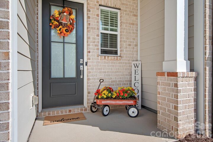Property Photo: 3225 Everly Enclave Way NC 28210