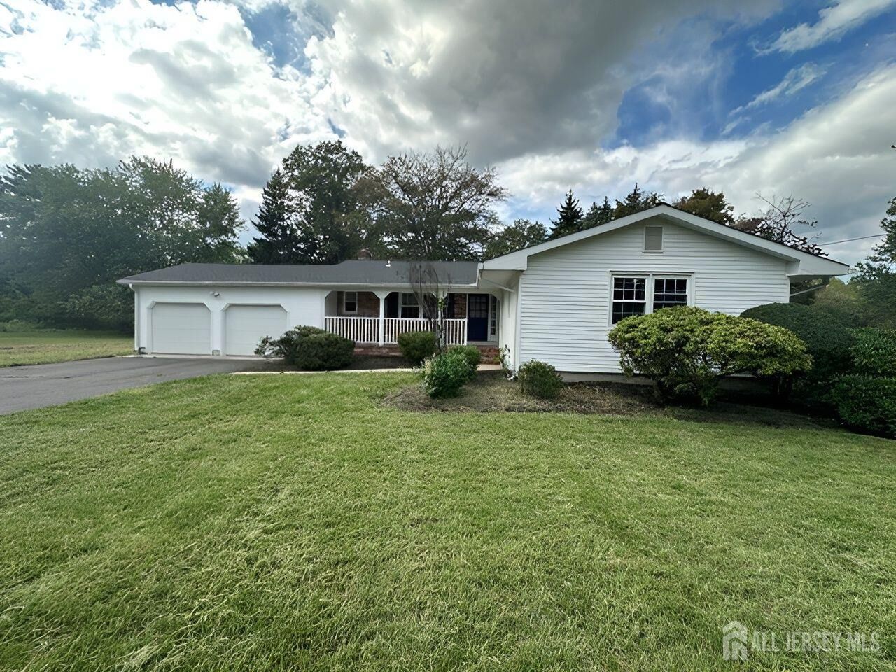 Property Photo:  28 Rockleigh Drive  NJ 08628 