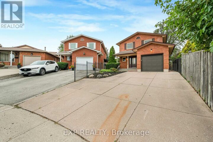Property Photo: 10 Donegel Place ON L9A 4Z6