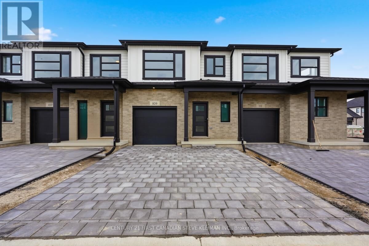 Property Photo:  2840 Buroak Drive 104  ON N6H 0L8 