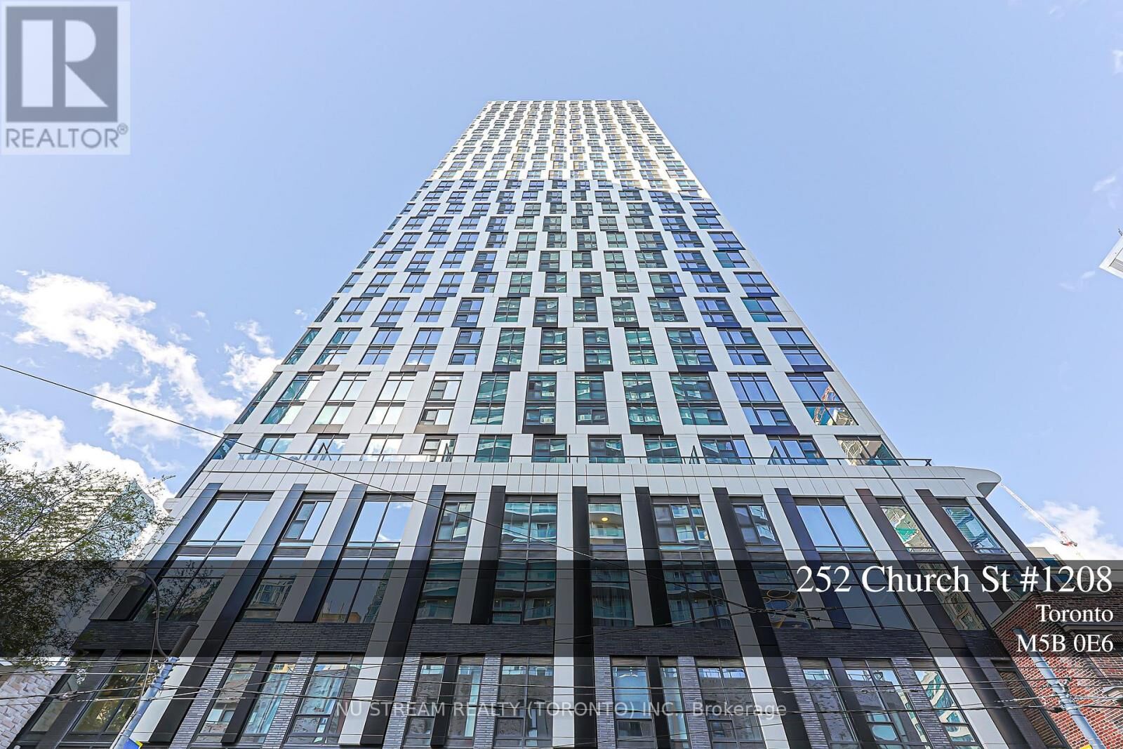 Property Photo:  252 Church Street 1208  ON M5B 1Z2 