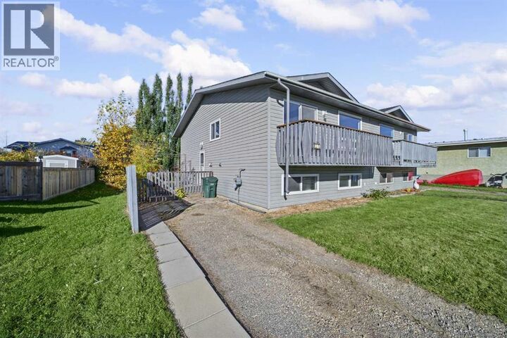 Property Photo:  7 Westhill Place  AB T0M 0W0 