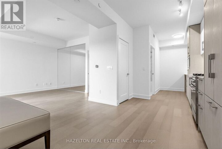 Property Photo:  8 Manor Road West 606  ON M4S 0E6 