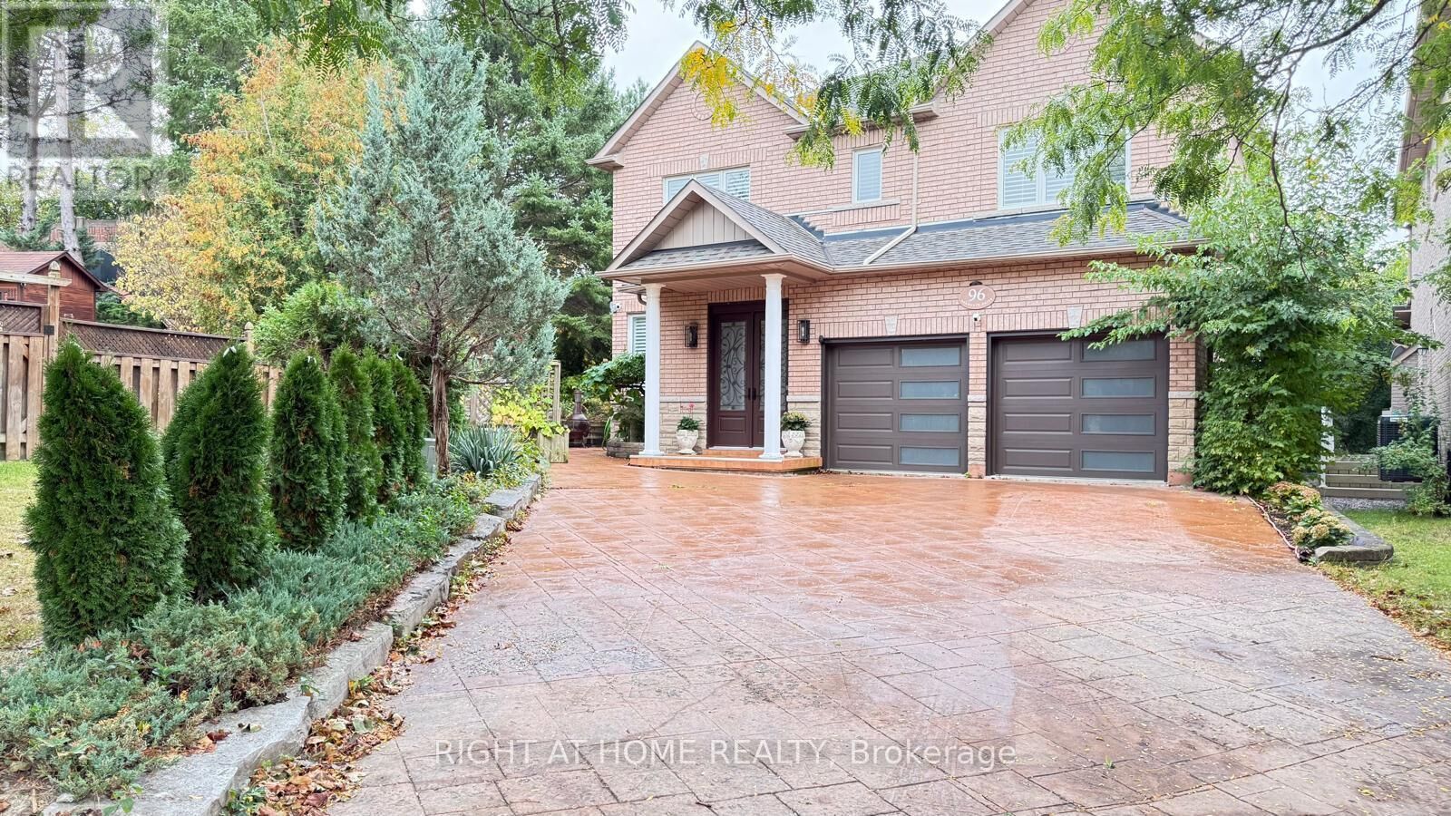 Property Photo:  96 Bradgate Drive  ON L3T 7M3 