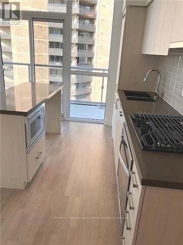 Property Photo:  501 St Clair Avenue West 614  ON M5P 0A2 