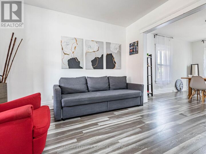 Property Photo: 5001 Kitchener Street ON L2G 1A9