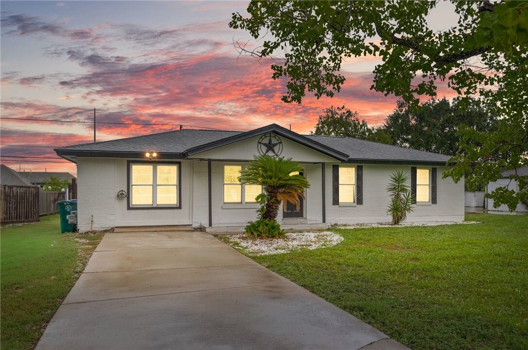 Property Photo: 13106 McBurnett Drive TX 78410