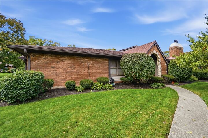 Property Photo: 7061 Fallen Oak OH 45459