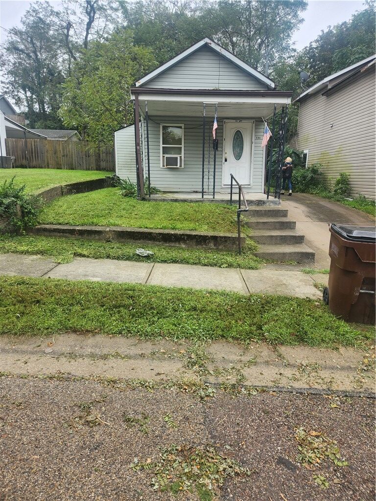 Property Photo: 312 Hill Avenue OH 45005