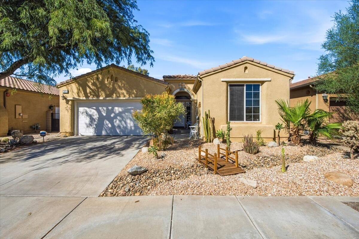 Property Photo:  2579 Savanna Way  CA 92262 