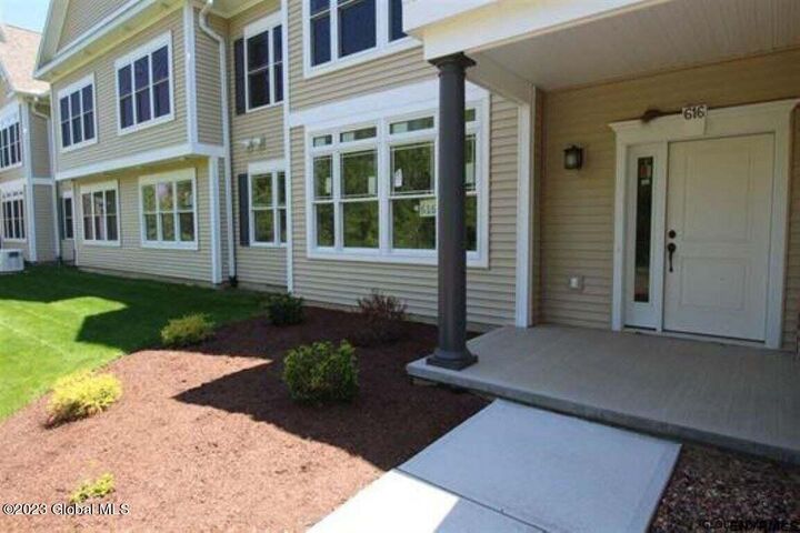 Property Photo:  616 Lois Lane  NY 12304 