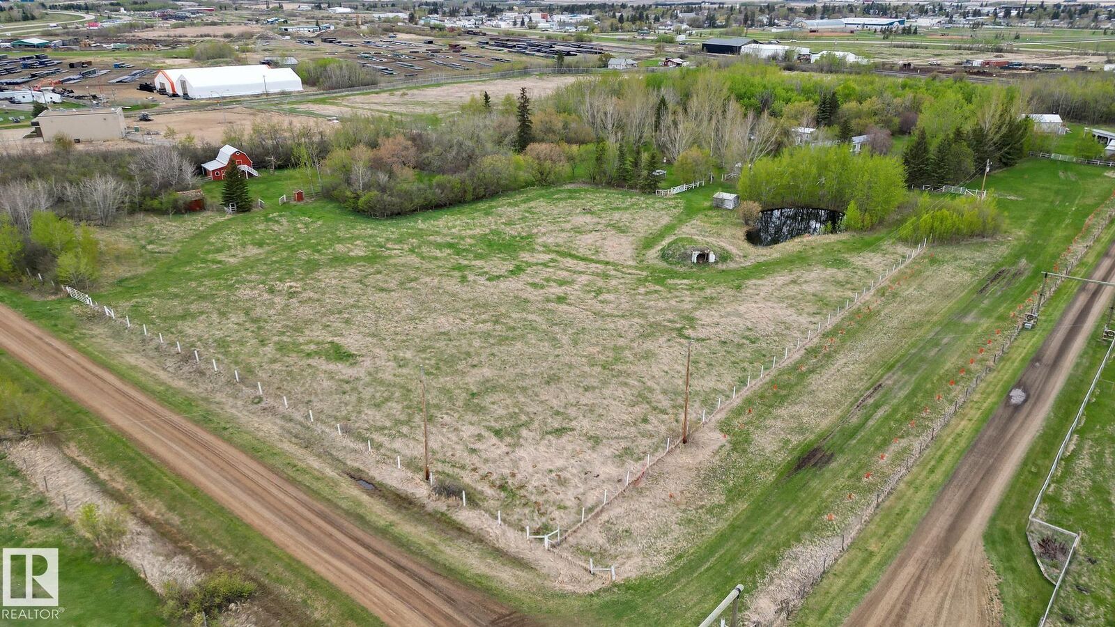 Property Photo:  4736 47 Street  AB T0B 4J0 