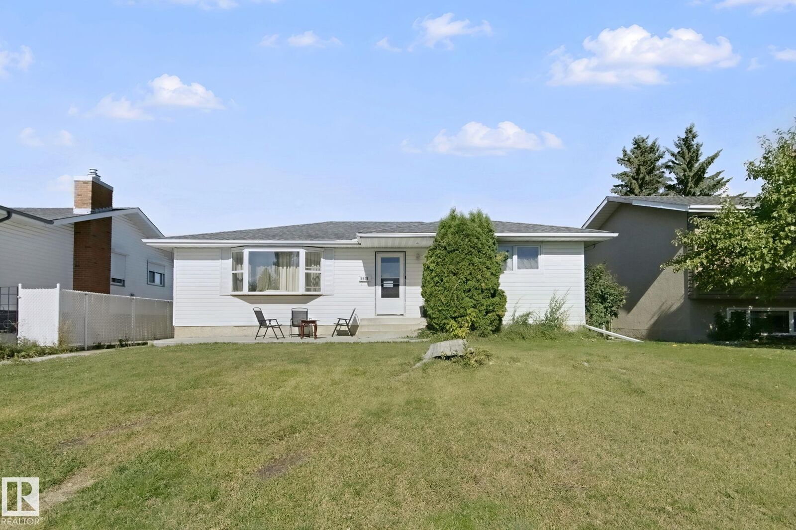 Property Photo:  8508 149A Avenue NW  AB T5E 2Z2 