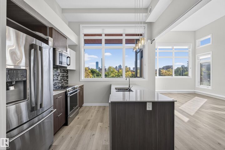 Property Photo:  10227 115 Street NW 405  AB T5K 1T7 