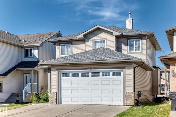 Property Photo:  11832 173 Avenue NW  AB T5X 6G1 