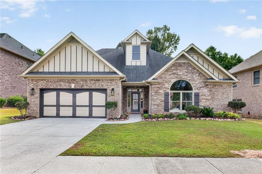 Property Photo:  1214 Ridge Hollow Lane  GA 30043 