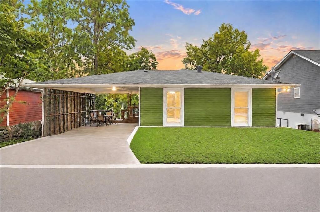Property Photo: 2298 E Lake Drive NE GA 30012