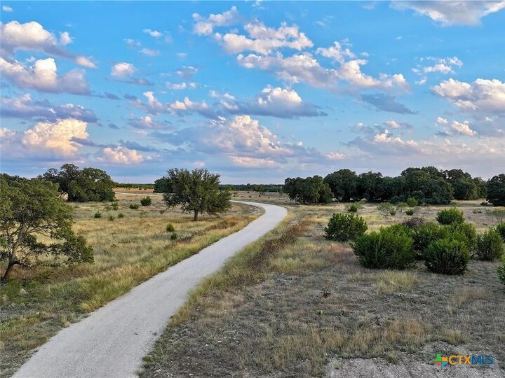 Property Photo: 119 County Road 107 TX 76550