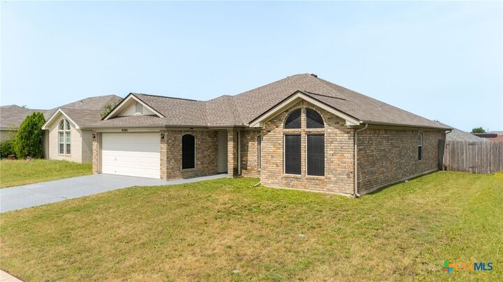 Property Photo:  4305 Maggie Drive  TX 76549 