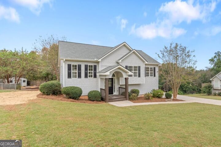 Property Photo: 404 Bryce Court GA 30116