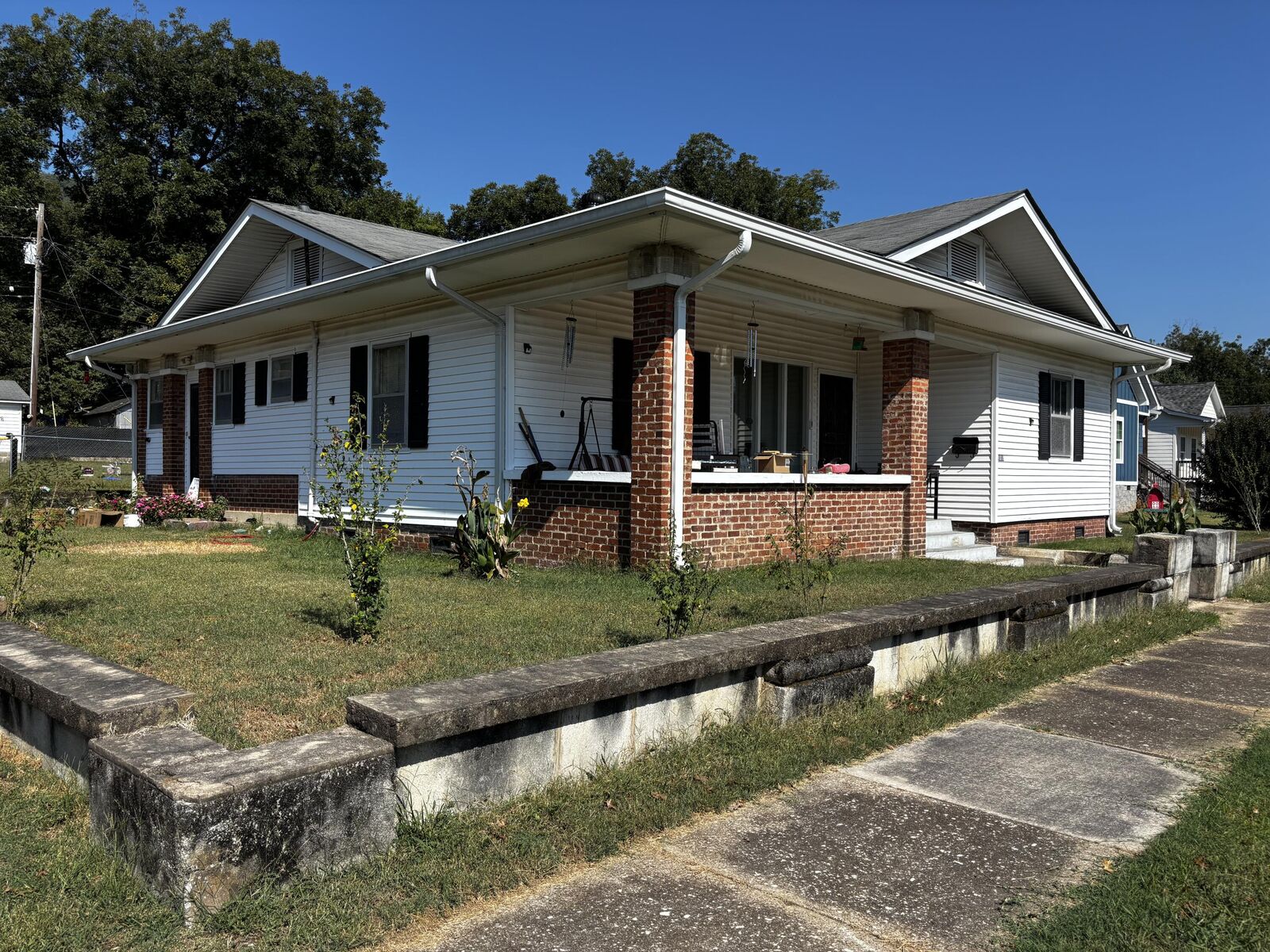Property Photo:  1018 Elm Avenue  TN 37380 