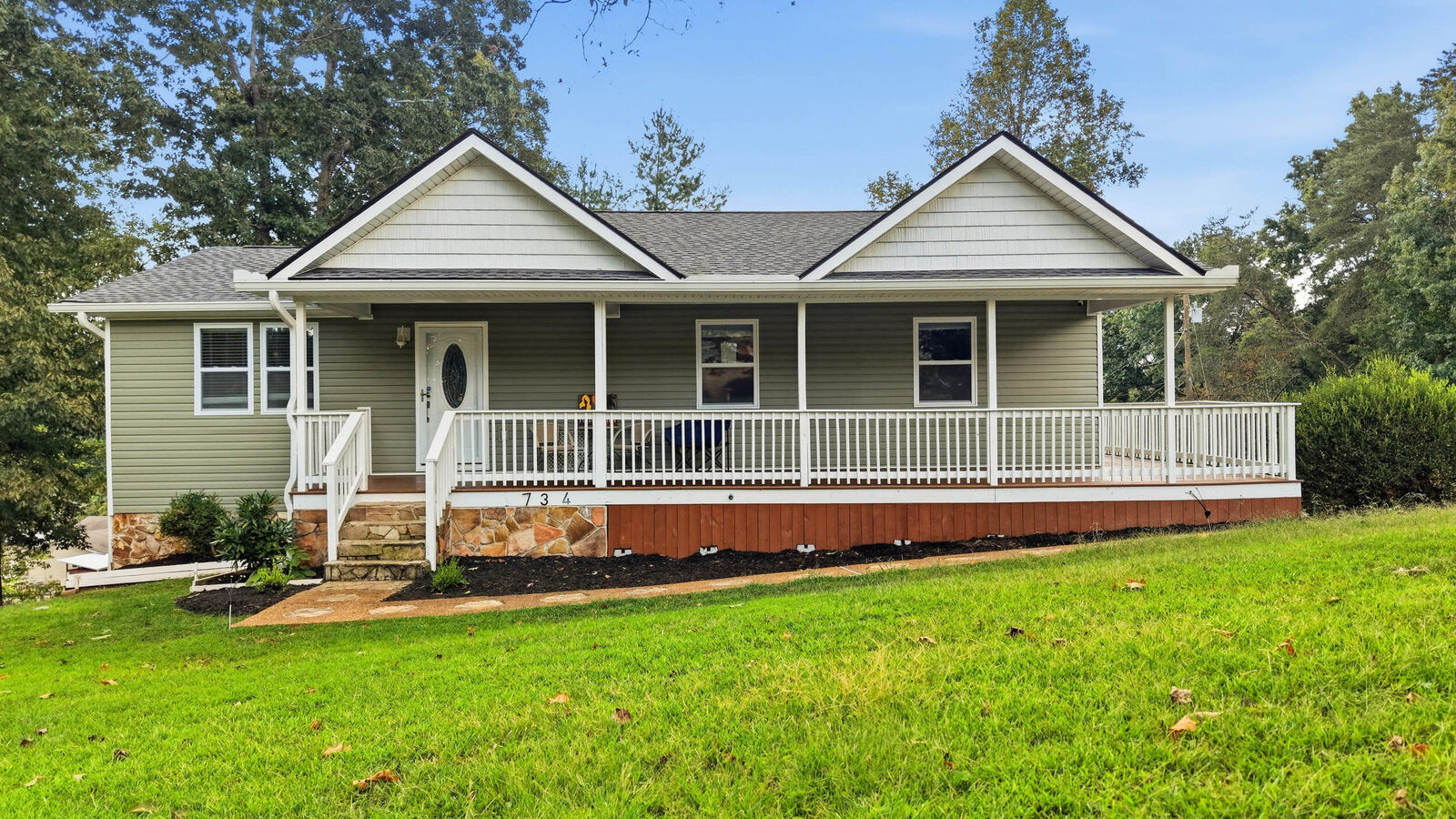 Property Photo: 734 Crestridge Drive GA 30741
