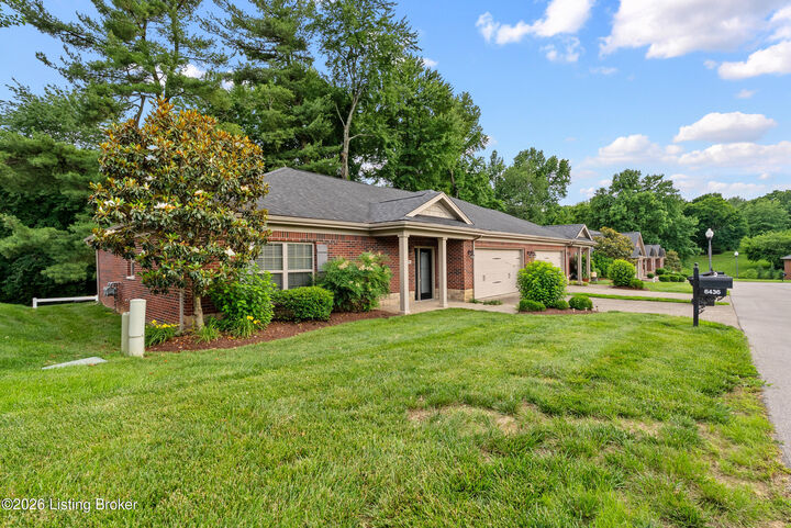 Property Photo:  6436 Clover Trace Cir  KY 40216 