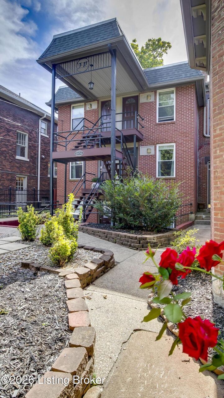 Property Photo: 1856 Frankfort Ave Apt 6 KY 40206