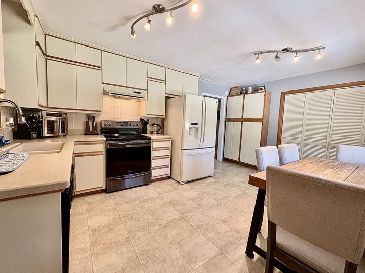 Property Photo:  3819 Thruston Dermont Rd.  KY 42303 