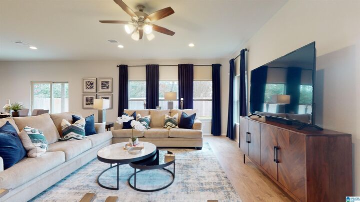 Property Photo:  71 W Sunshine Lane  AL 35096 