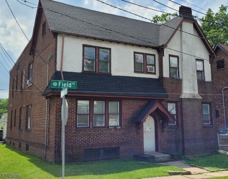 Property Photo:  326 Field Pl 2L  NJ 07205 