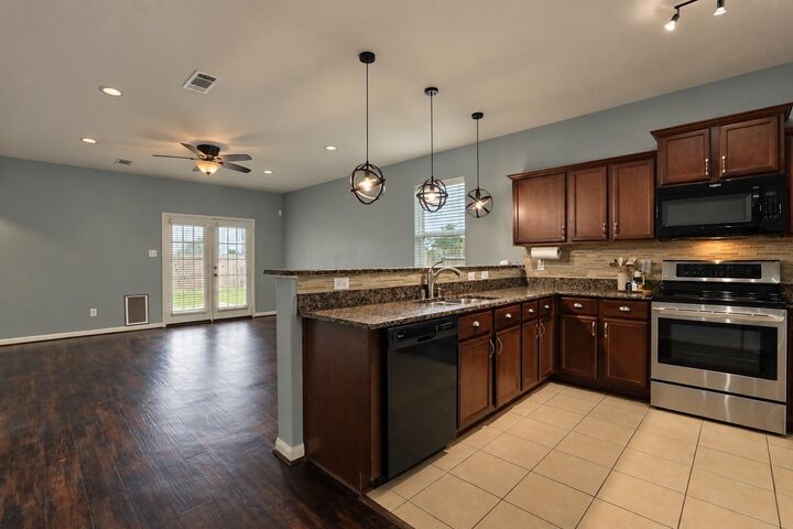 Property Photo:  1634 Pink Stone Drive  TX 77583 