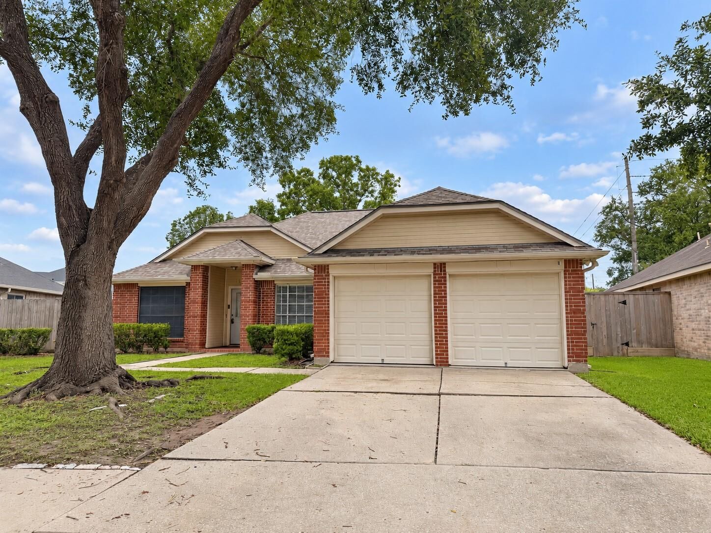 Property Photo:  11315 Travelers Way Circle  TX 77065 