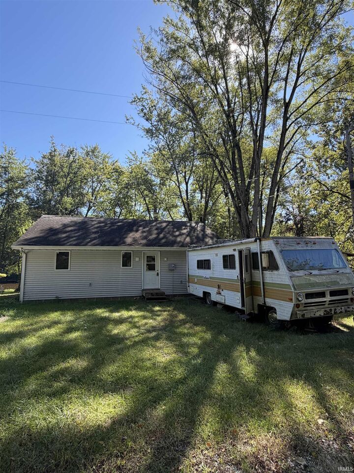 Property Photo: 4174 S Port Edward Road IN 46996