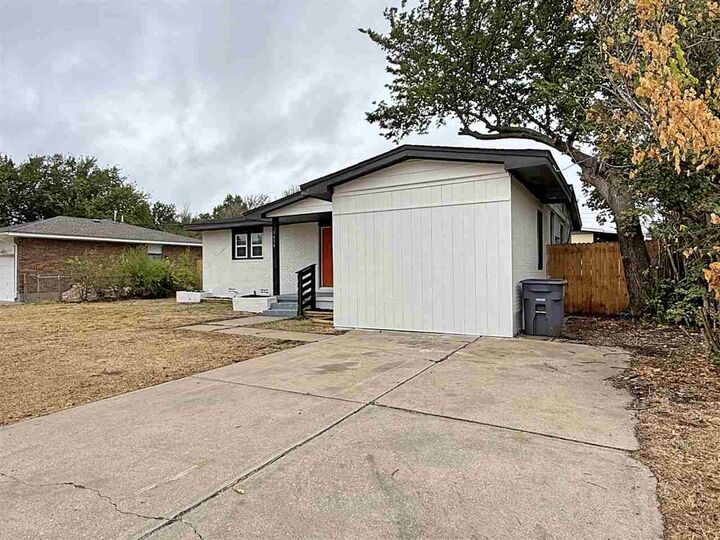 Property Photo:  1614 NW 43rd St  OK 73505 