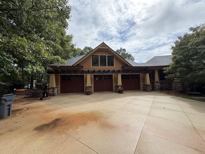 Property Photo:  1541 Bennett Springs Drive  GA 30642-9999 