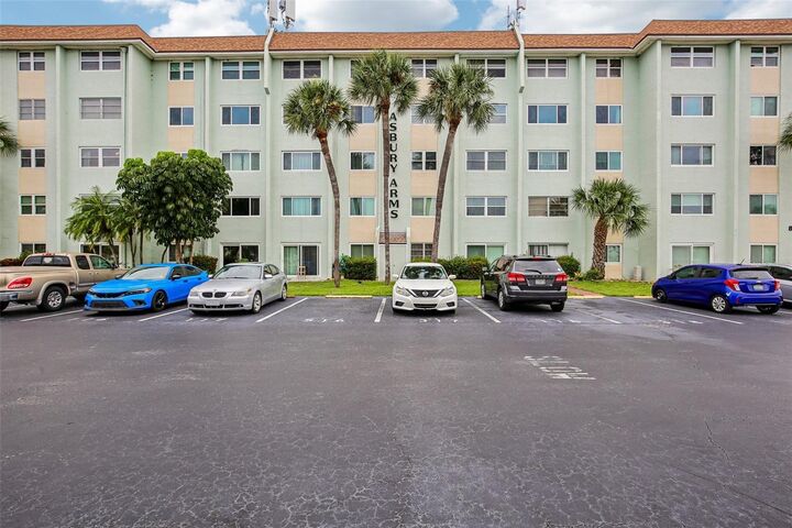 Property Photo:  801 83rd Avenue N 511  FL 33702 