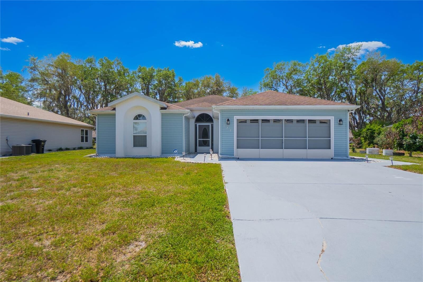 Property Photo:  127 N Golf Harbor Path  FL 34450 