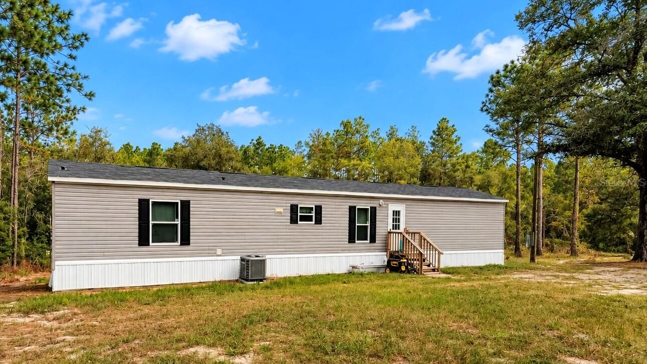 Property Photo:  6038 NW 17th Court  FL 32619 