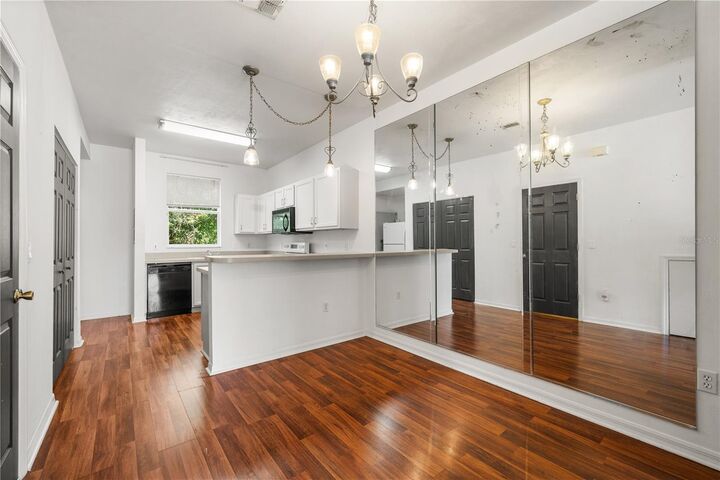 Property Photo:  3970 SW 20th Avenue 904  FL 32607 