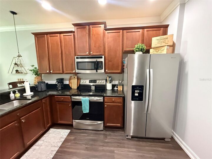 Property Photo: 1589 Plumeria Place FL 32765