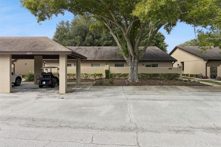 Property Photo:  2825 Wingfoot Court  FL 33884 