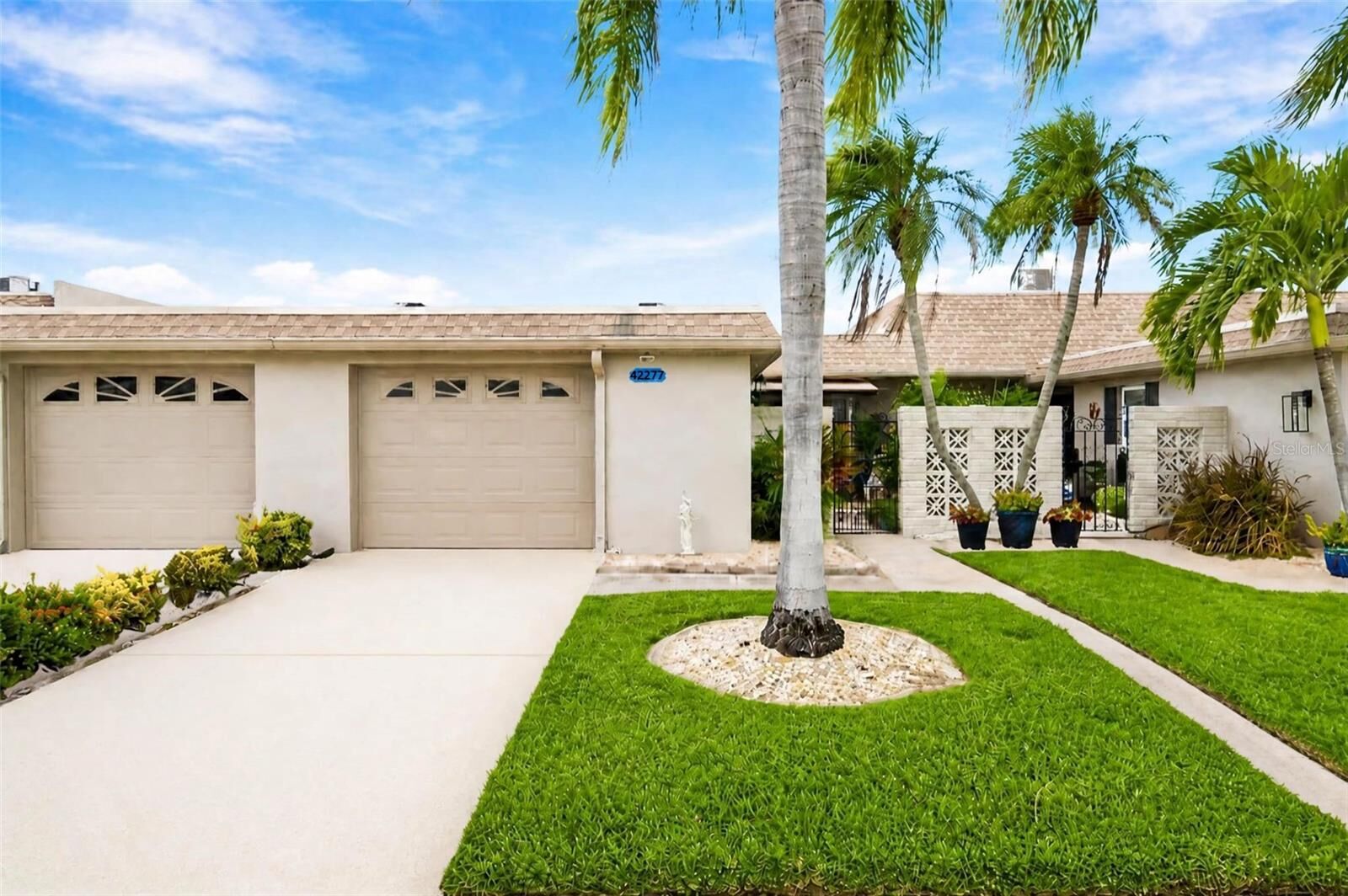 Property Photo: 427 Boca Ciega Point Boulevard N FL 33708
