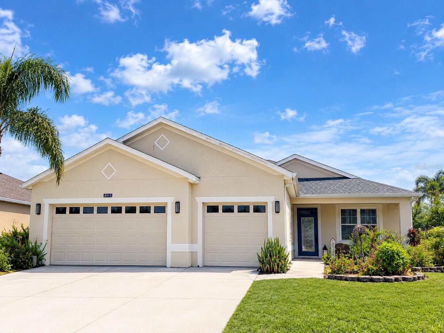 Property Photo: 4913 Royce Drive FL 32757