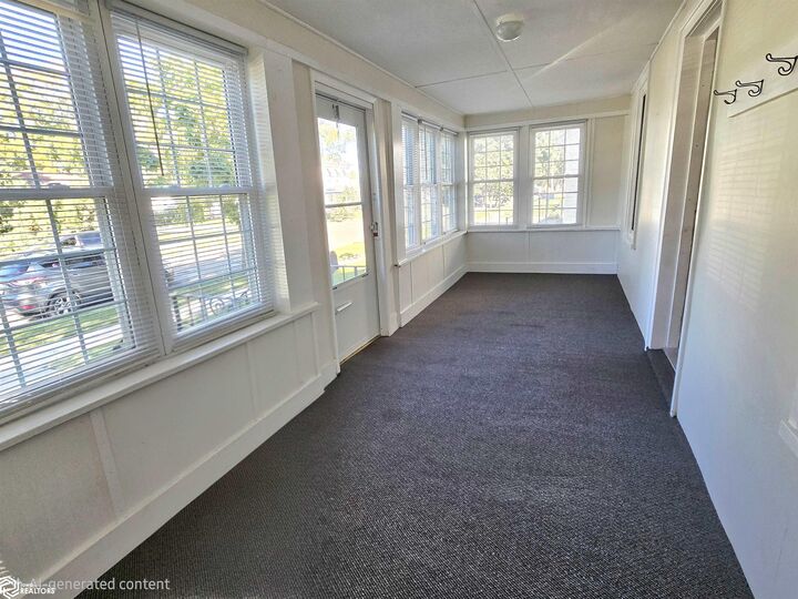 Property Photo:  809 Hedge Avenue  IA 52601 