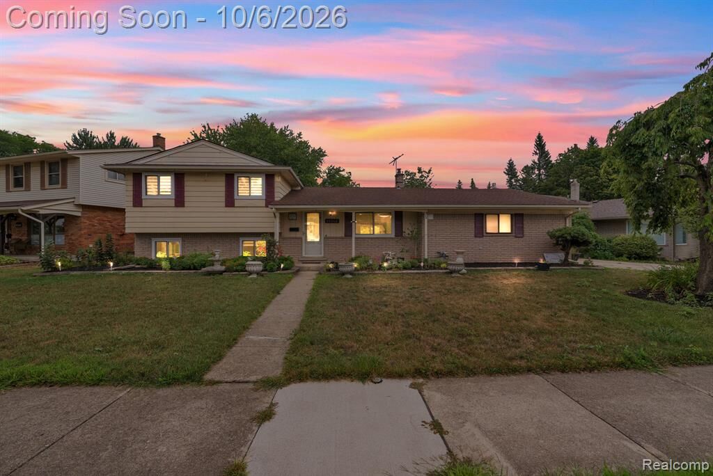 Property Photo: 15546 Liverpool Street MI 48154 1818