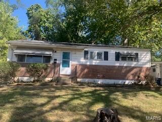 Property Photo:  953 Clearfield Drive  MO 63135 